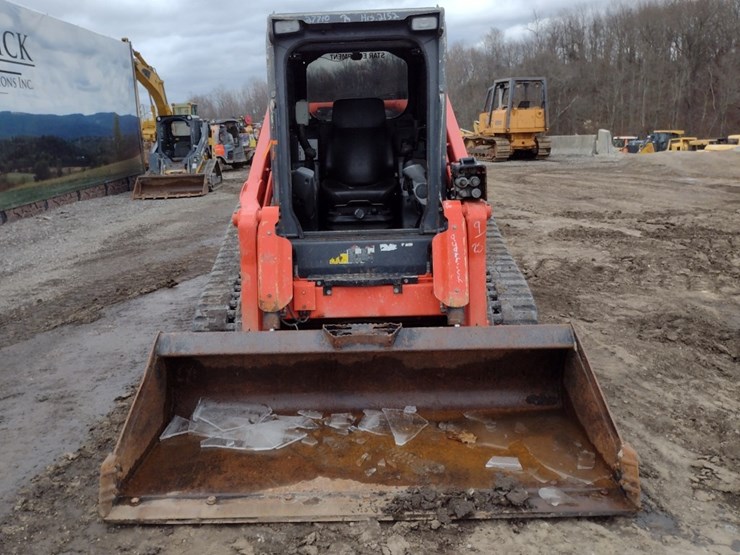 kubota-svl97-2-image-2