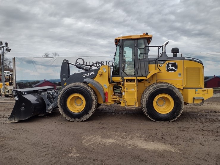 deere-724p-image-1