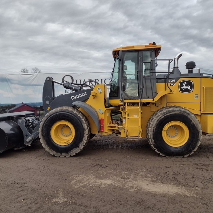 DEERE 724P