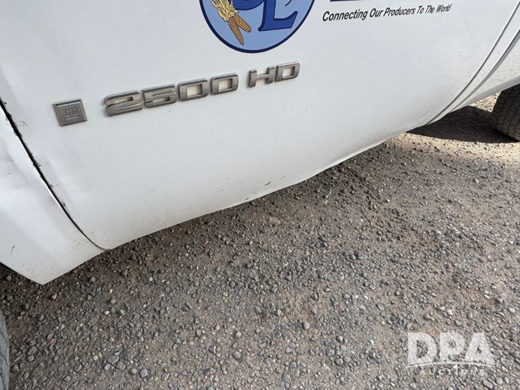 2009-gmc-sierra-2500hd-image-25