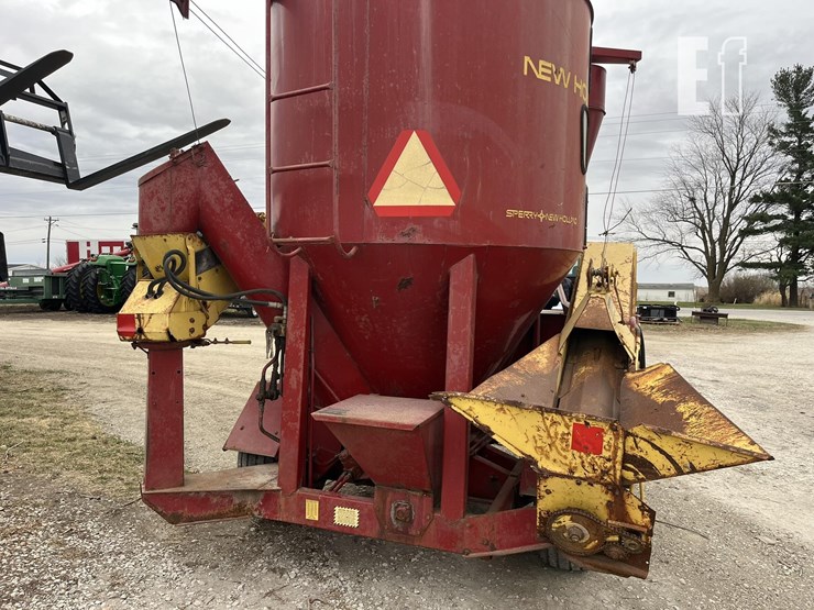 new-holland-354-image-6