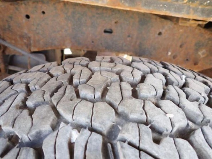 2012-ford-f250-xl-image-57