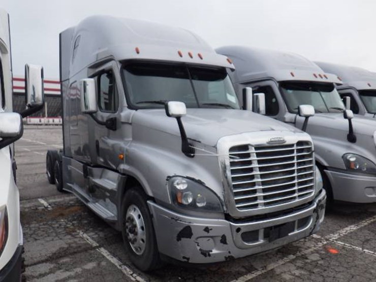 2019-freightliner-cascadia-125-image-7