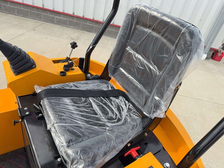 2025-miva-va15j-mini-excavator-image-13