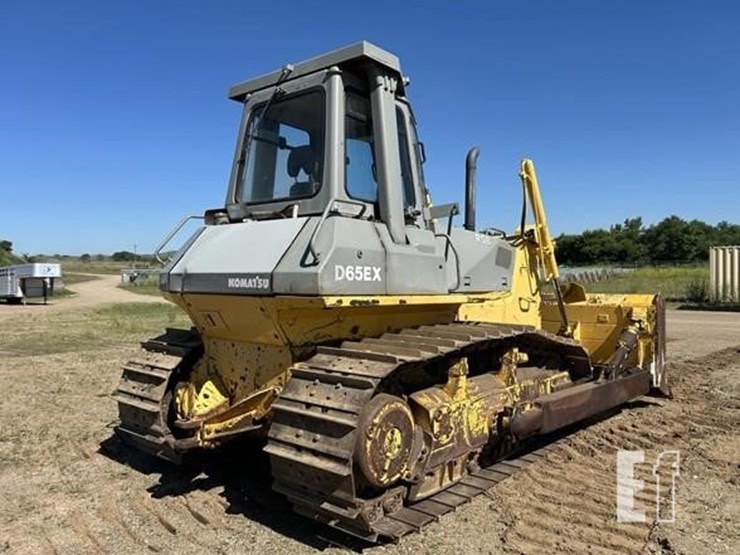 komatsu-d65ex-12-image-5