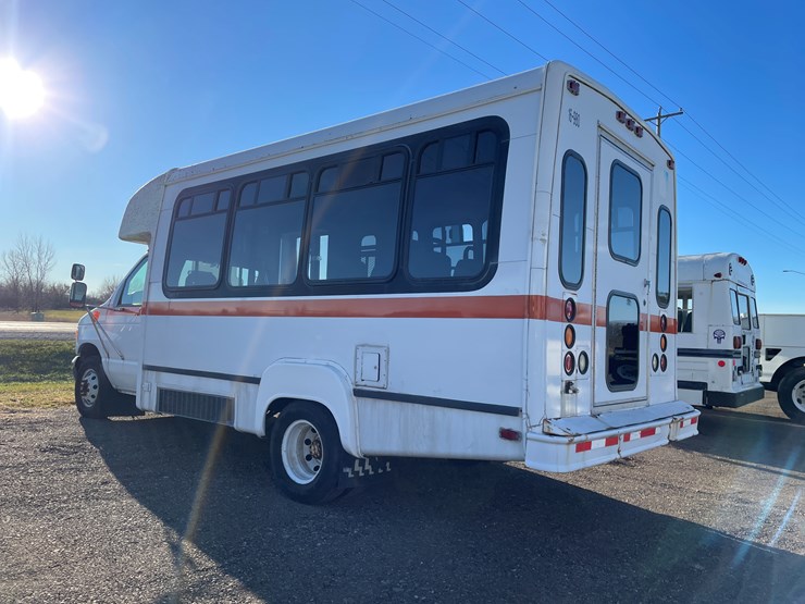 2001-ford-transit-image-7