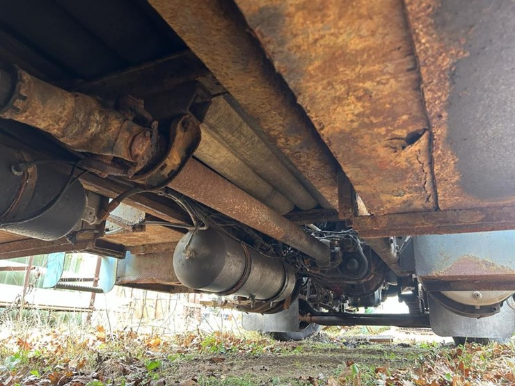 #1427-•-1989-autocar-flatbed-truck-image-24