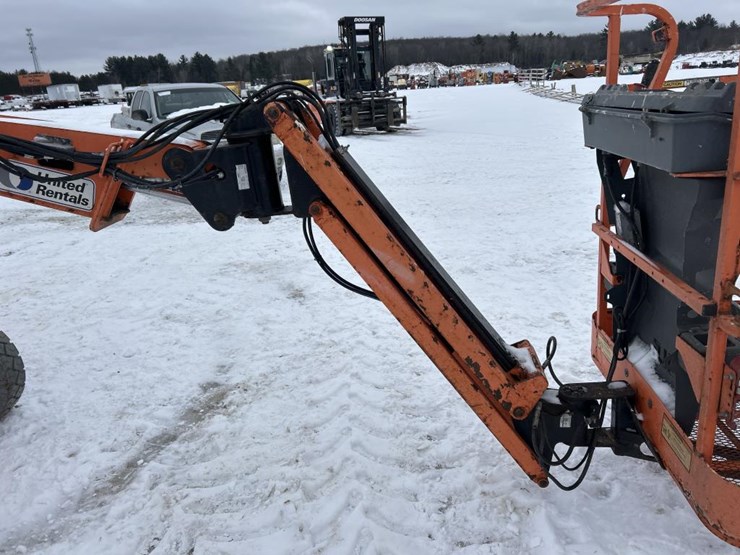 jlg-e300ajp-image-13