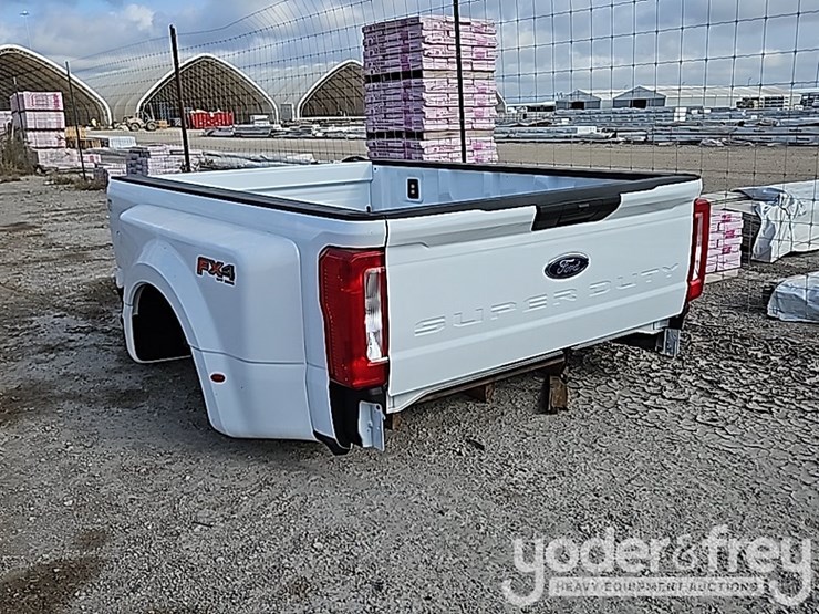 2024-ford-f350-image-3