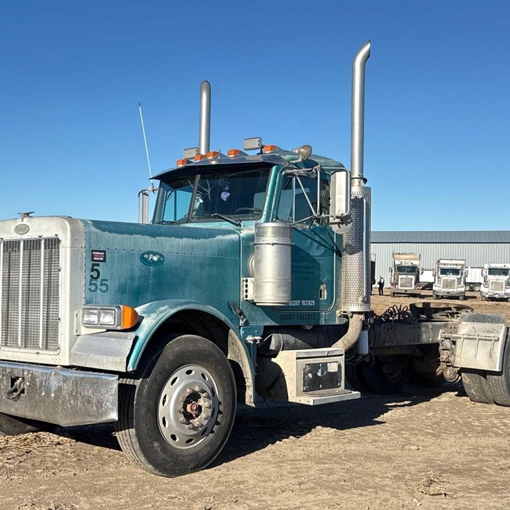 1996 PETERBILT 379
