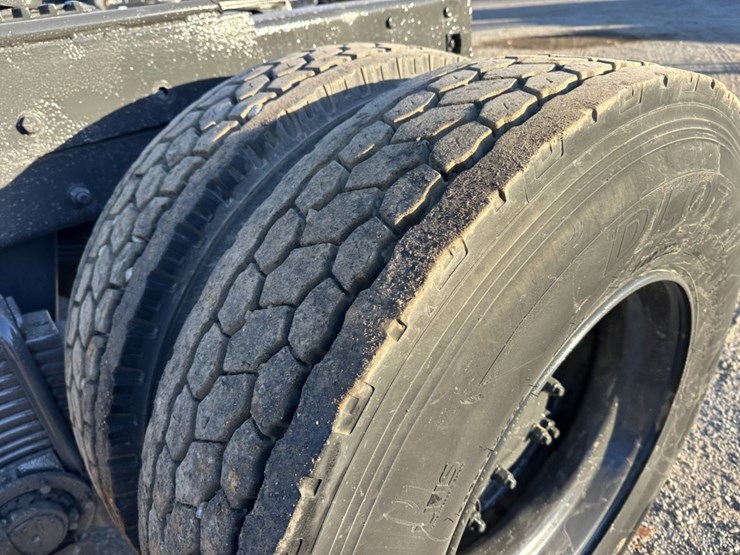 1996-mack-rd688s-image-64