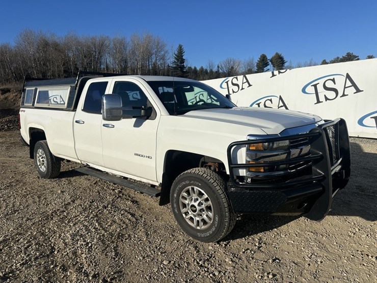 2015-chevrolet-silverado-2500hd-image-7