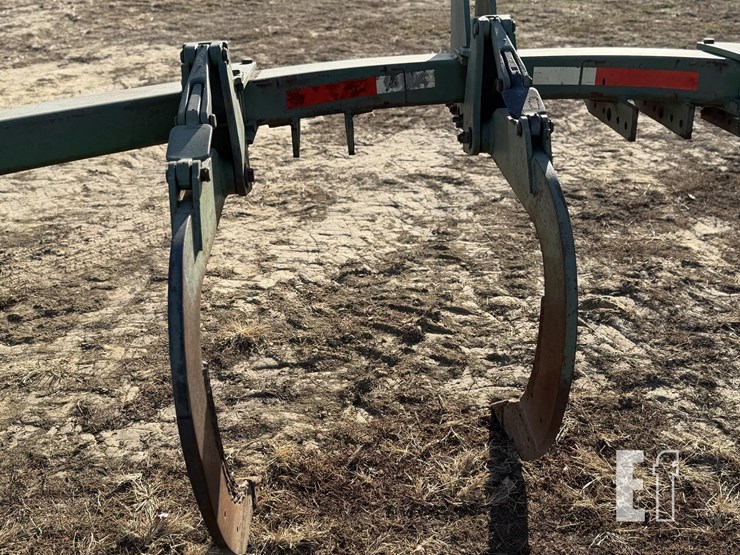 john-deere-7-image-12