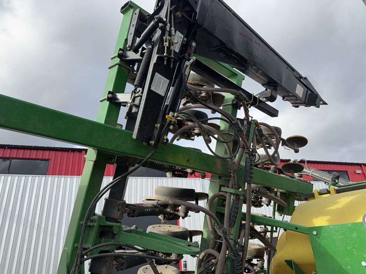 2011-john-deere-1990-image-27