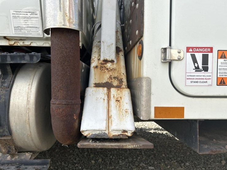 international-4000-image-30