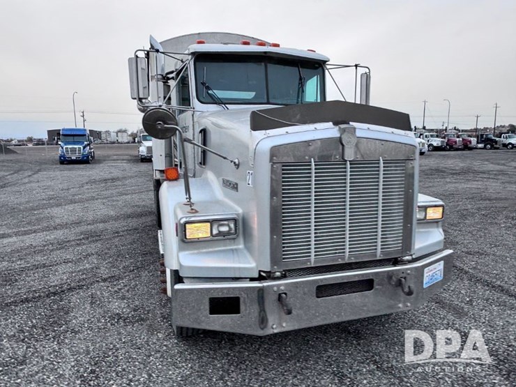 1995-kenworth-t800-image-4