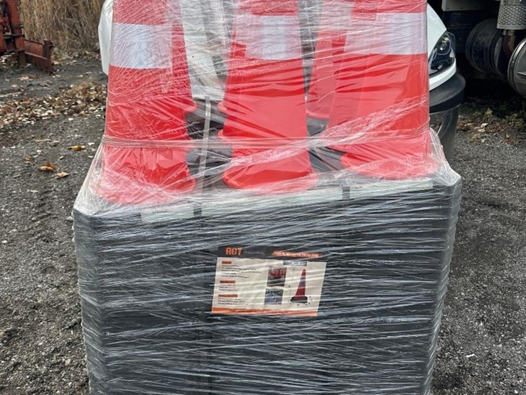 (250)-new-agt-co-29in-traffic/safety-cones-w/-weighted-bases-image-1