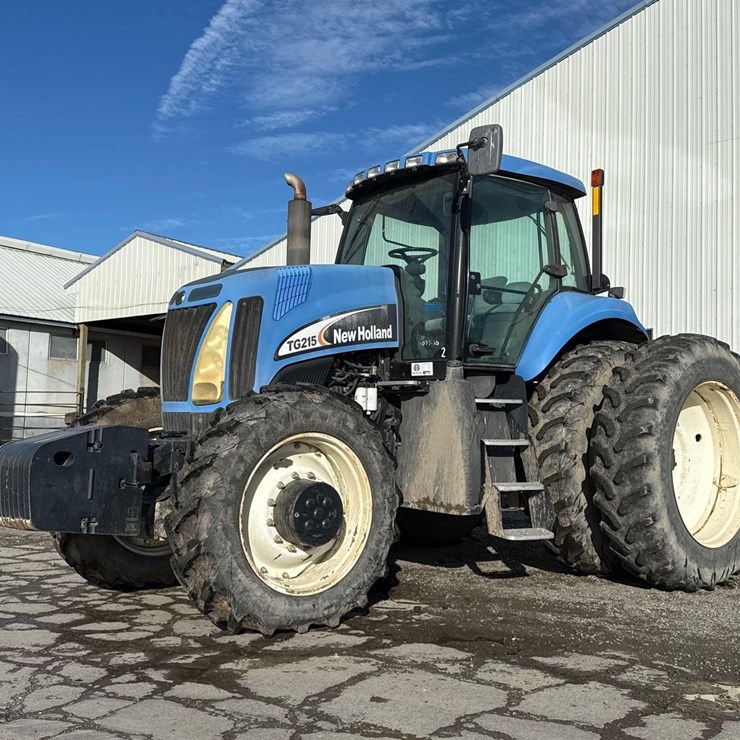 NEW HOLLAND TG215