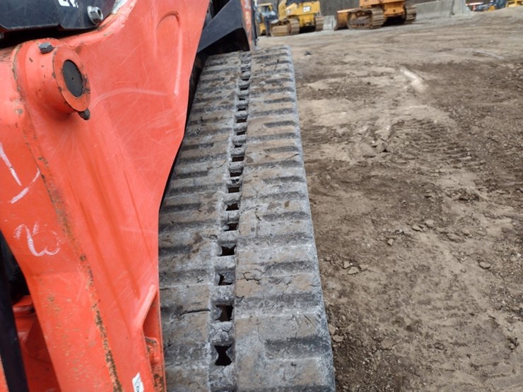 kubota-svl97-2-image-27