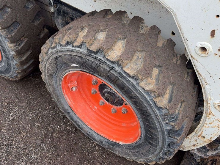 2007-bobcat-s130-image-7