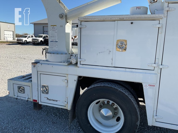 peterbilt-337-image-24