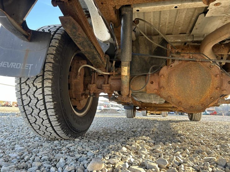 2015-chevrolet-silverado-2500hd-image-85