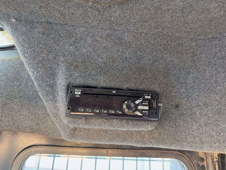 caterpillar-563c-image-29