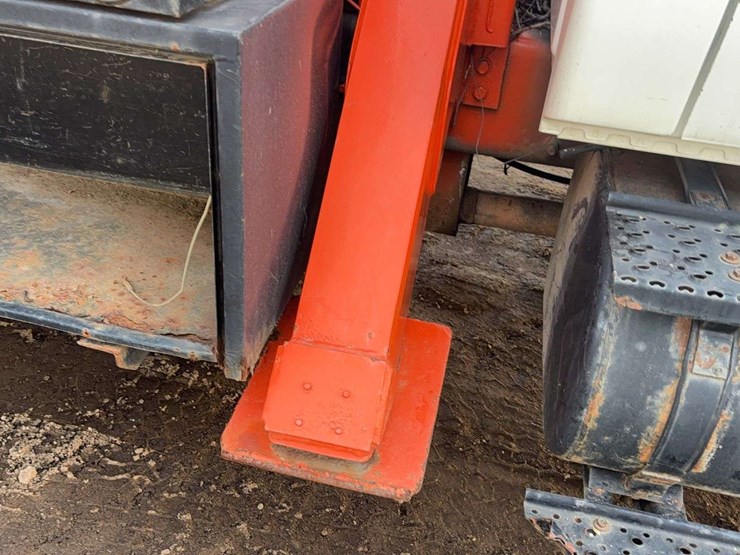 international-durastar-4300-image-34