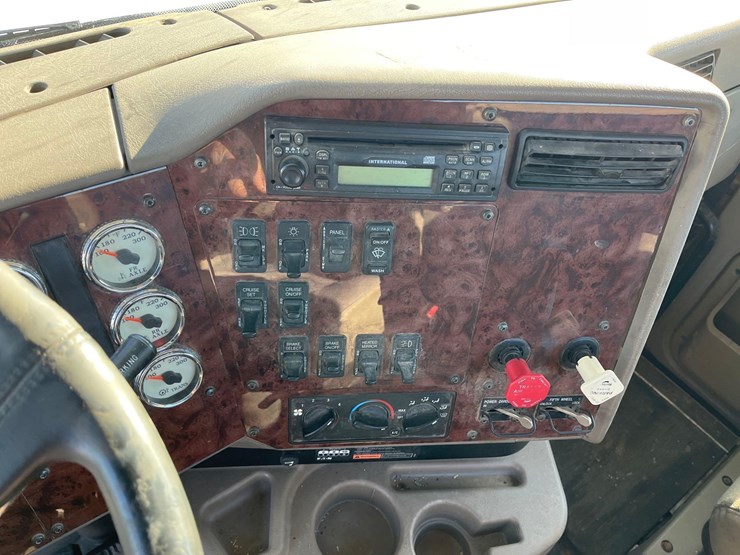 2005-international-9200i-image-34