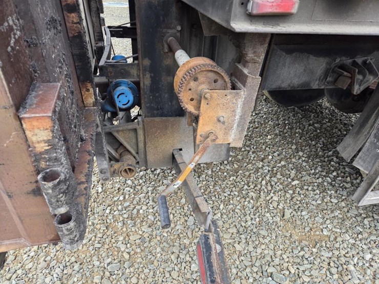 2013-international-durastar-4300-image-46