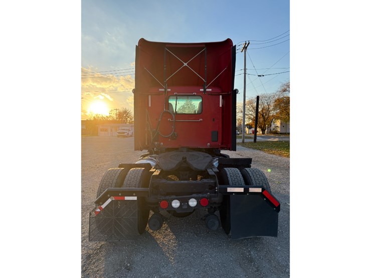2019-kenworth-t680-image-5