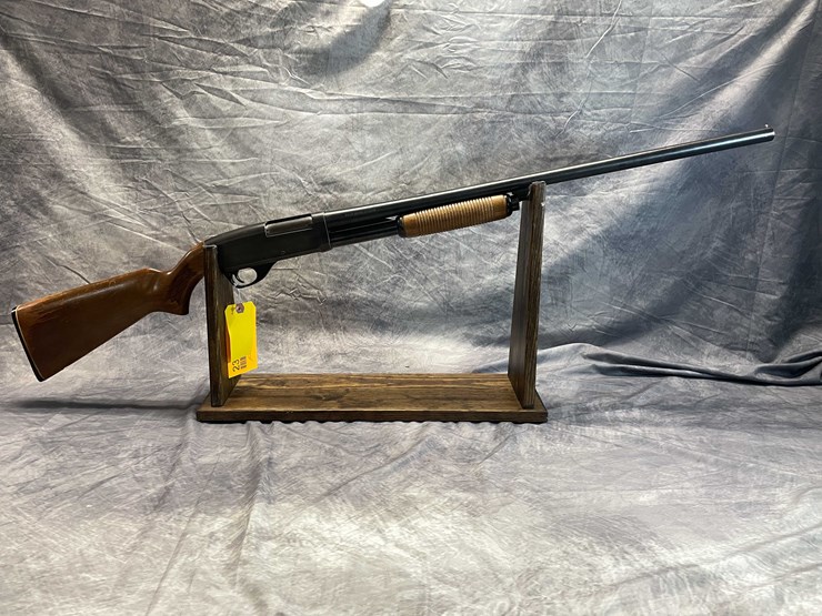 #2341-•-savage-arms-6070-foremost-12-ga.-pump-action-shotgun,-sn:-a655104-image-1