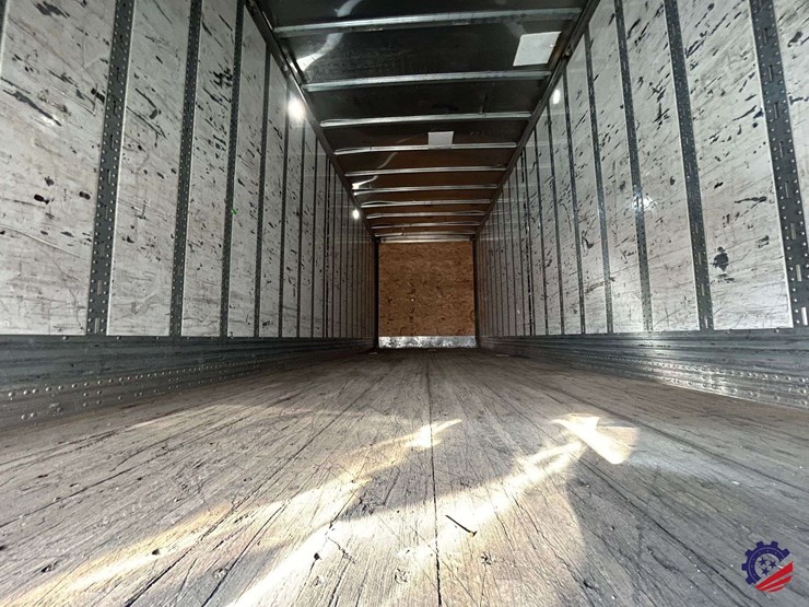 2015-stoughton-28-ft-x-102-in-image-8