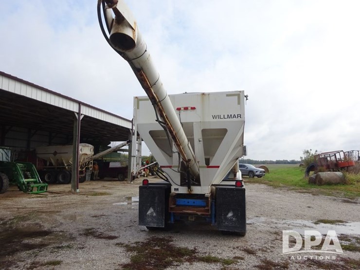 2003-international-8100-image-22