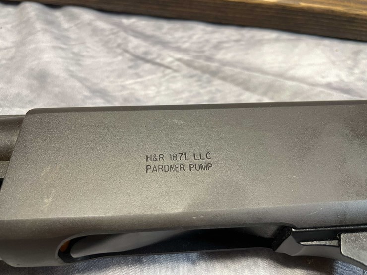 #2337-•-nef-12-ga.-pump-action-shotgun,-sn:-nz921468-image-13