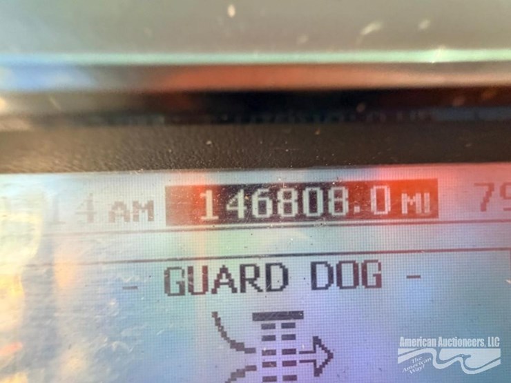 2011-mack-gu812-garbage-truck-image-17