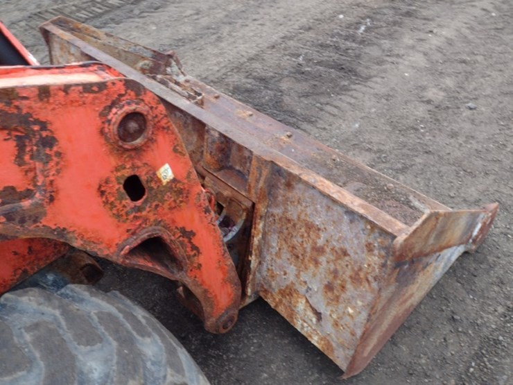 kubota-ssv75-image-18