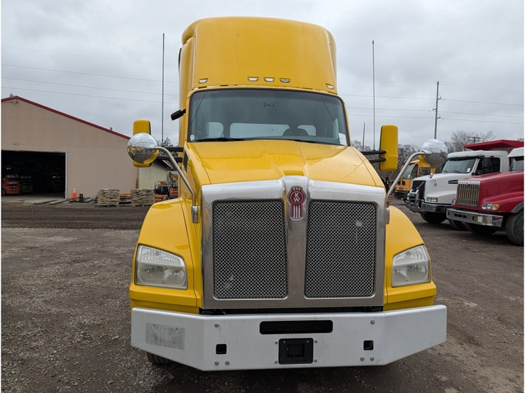 kenworth-t880-image-2