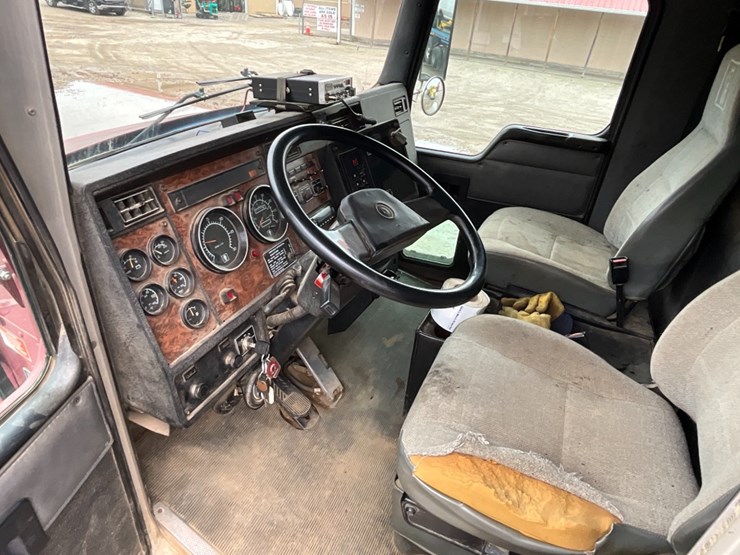 kenworth-t300-image-21