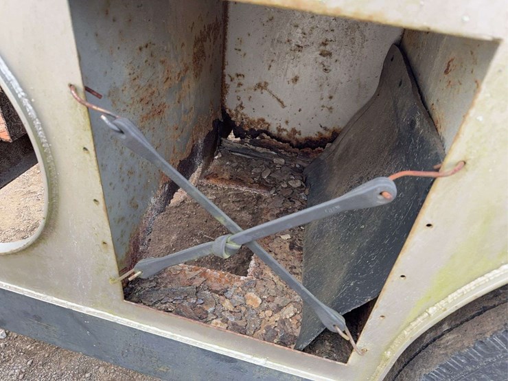 1981-ford-ln700-image-44