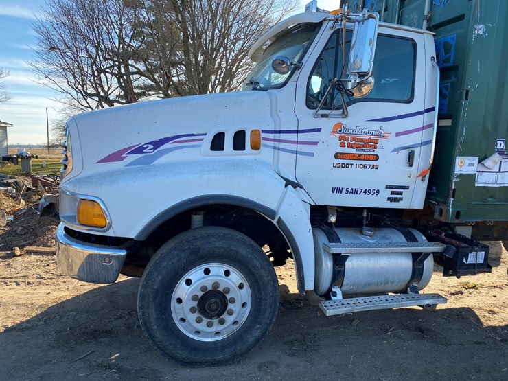 #205-•-2004-sterling-grapple-truck-(has-wi-title)-(chetek,-wi)-image-14