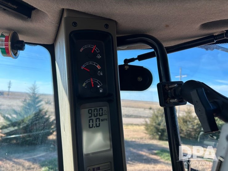 case-ih-patriot-4440-image-72