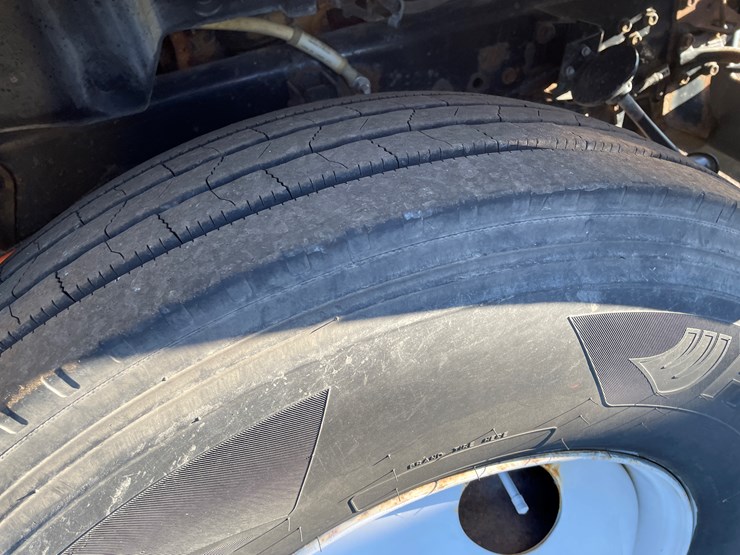 2007-ford-f750-xl-image-16