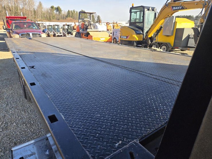 2022-international-mv607-image-16