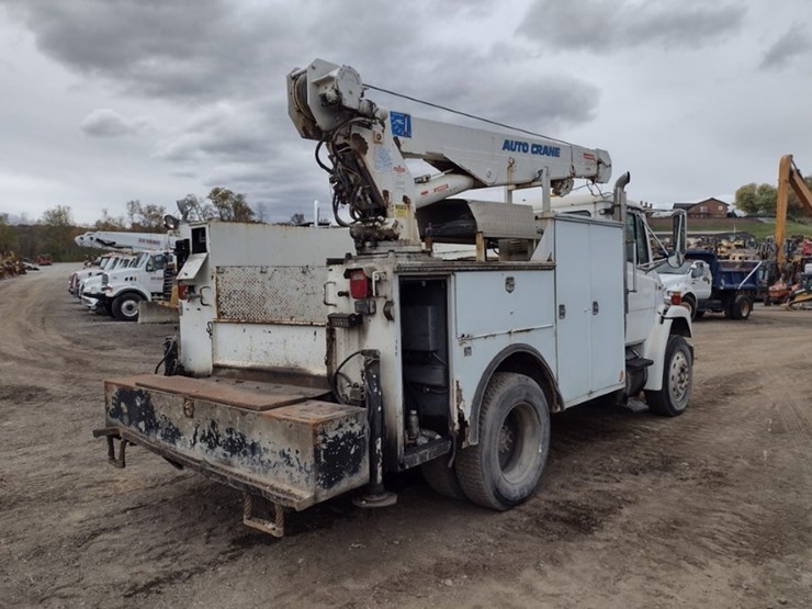 freightliner-fl70-image-32