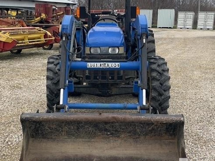new-holland-tn65-image-2