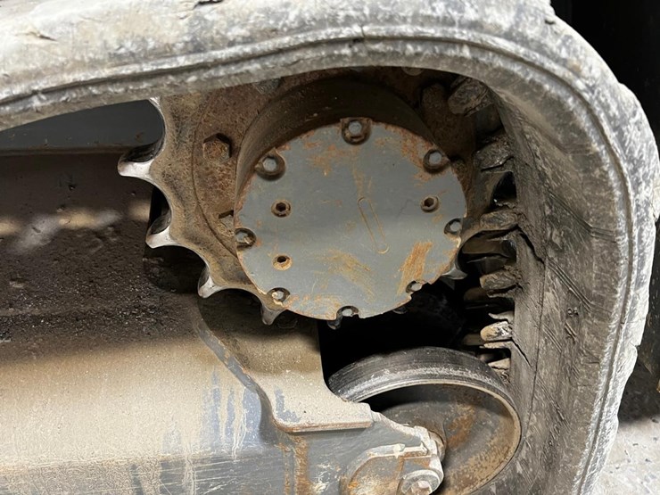 2022-takeuchi-tl8r2-image-14