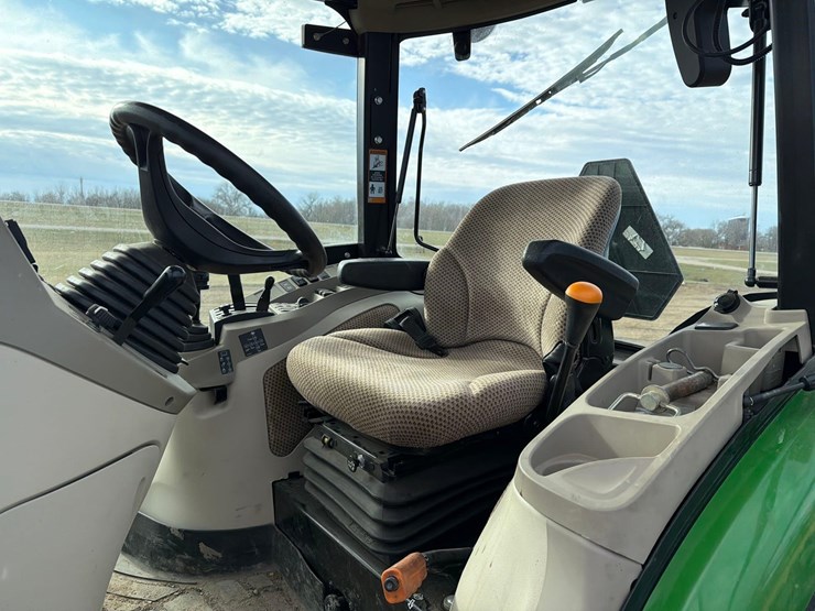 2021-john-deere-4066r-image-14