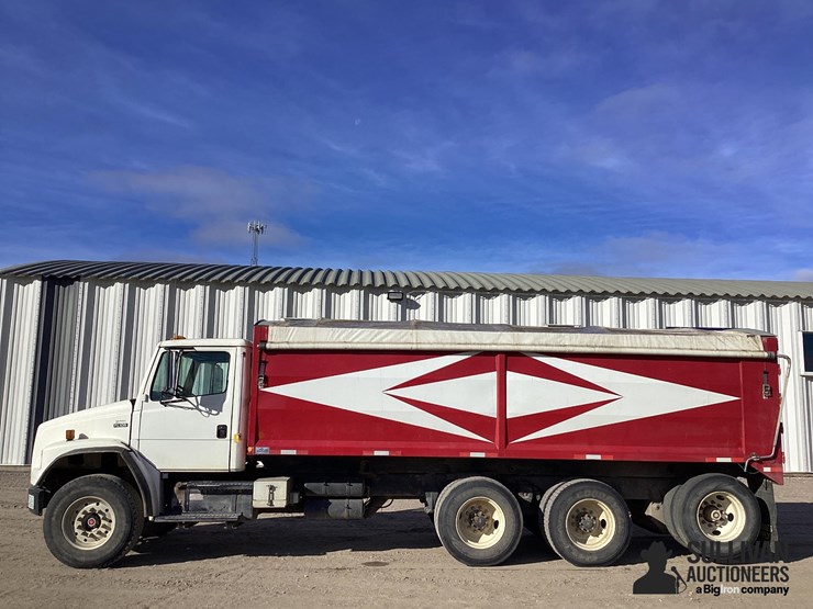 freightliner-fl106-image-8