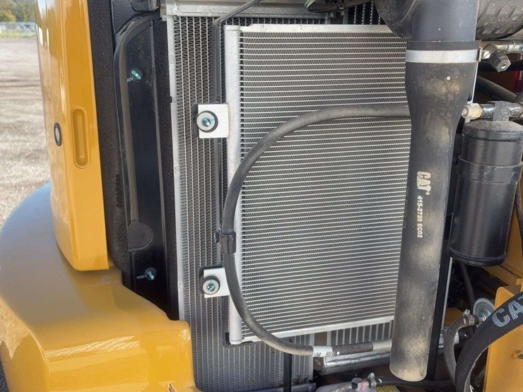 2021-caterpillar-305e2-cr-image-25